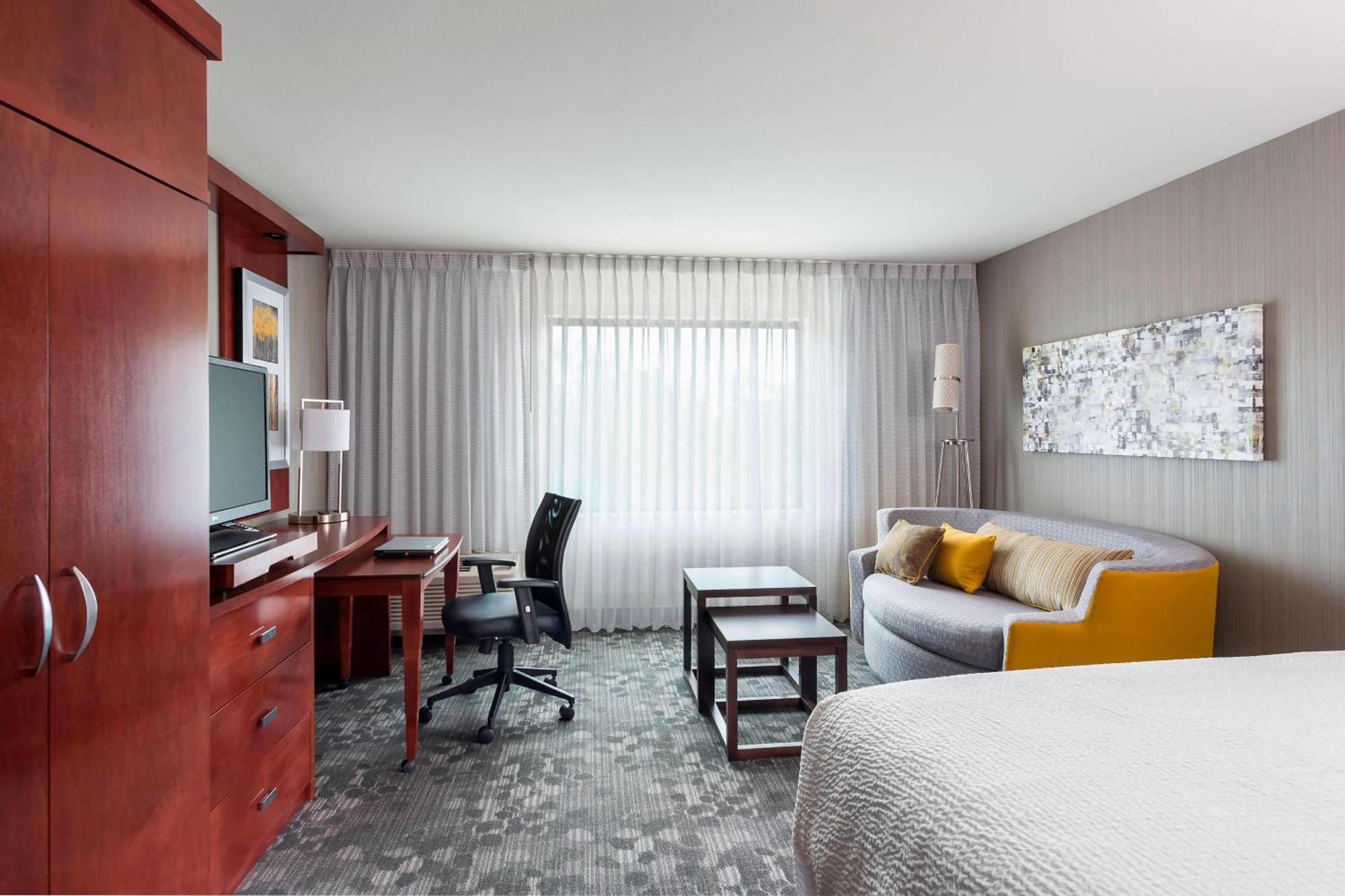 Courtyard By Marriott Kalamazoo Portage Buitenkant foto