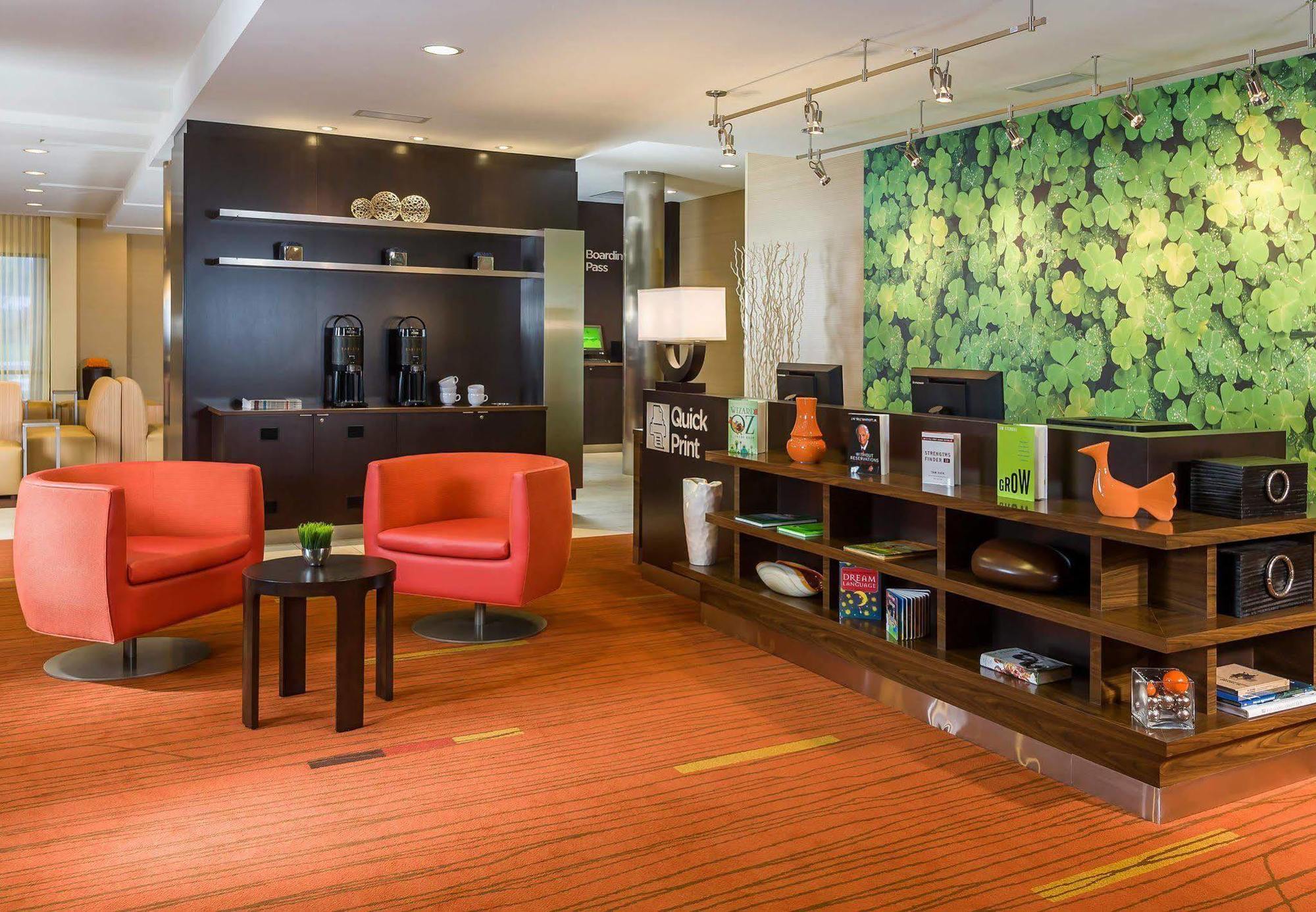 Courtyard By Marriott Kalamazoo Portage Buitenkant foto